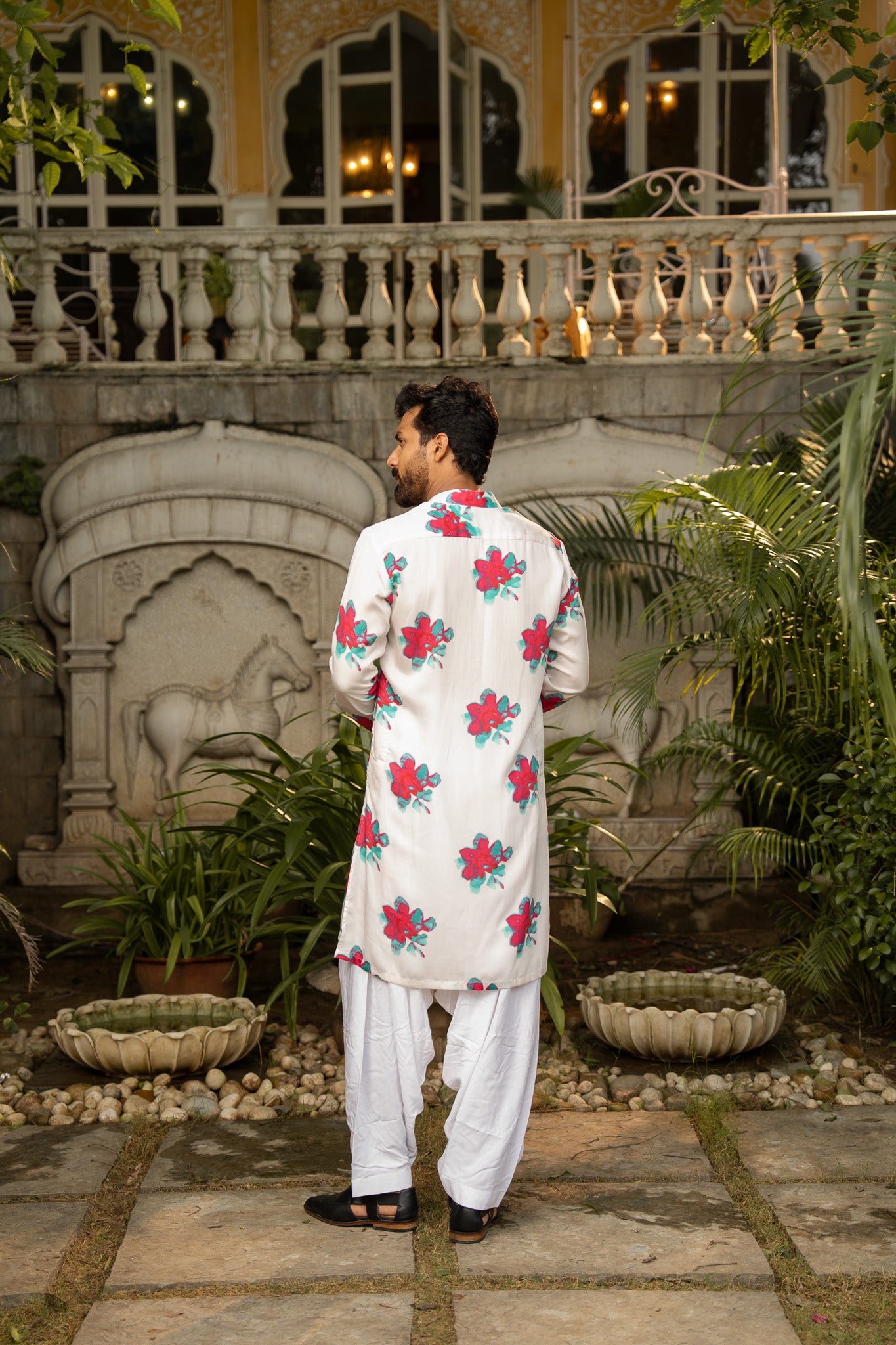 Gulab Nagri Zipper Kurta