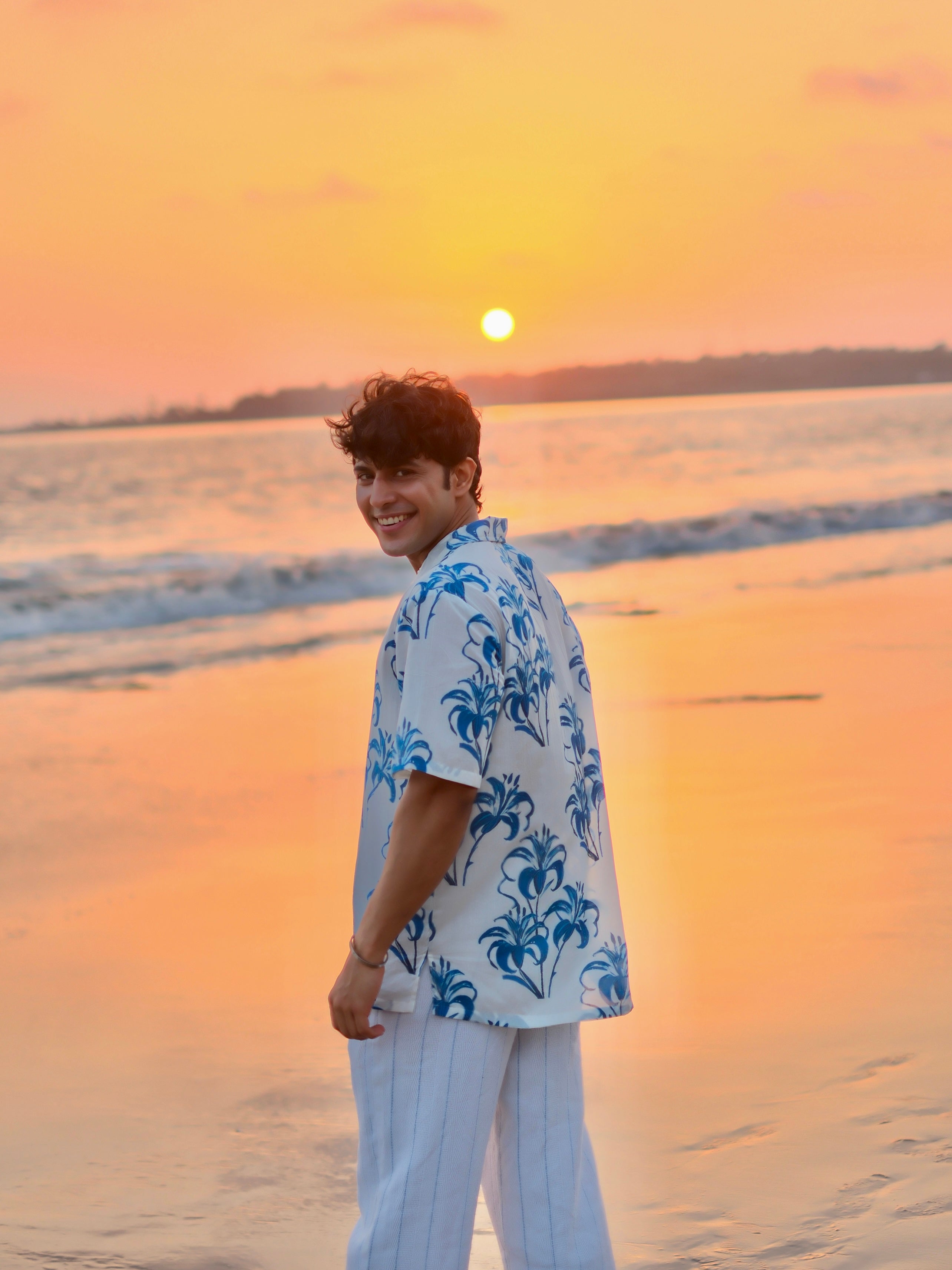 Tropical Mirage Blue Oversized Hawaian Collor Shirt