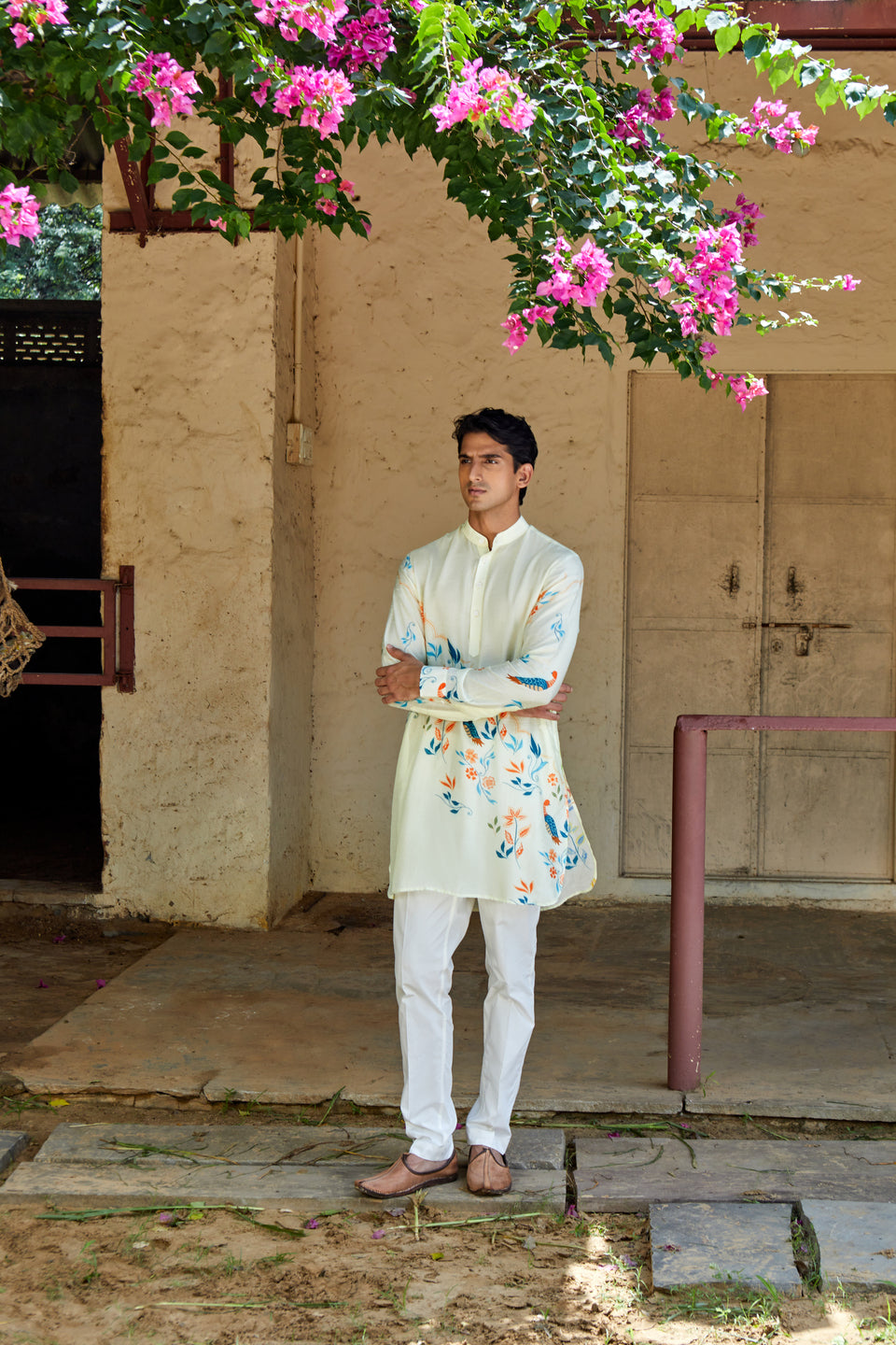White Perrot song Ganganagry Kurta