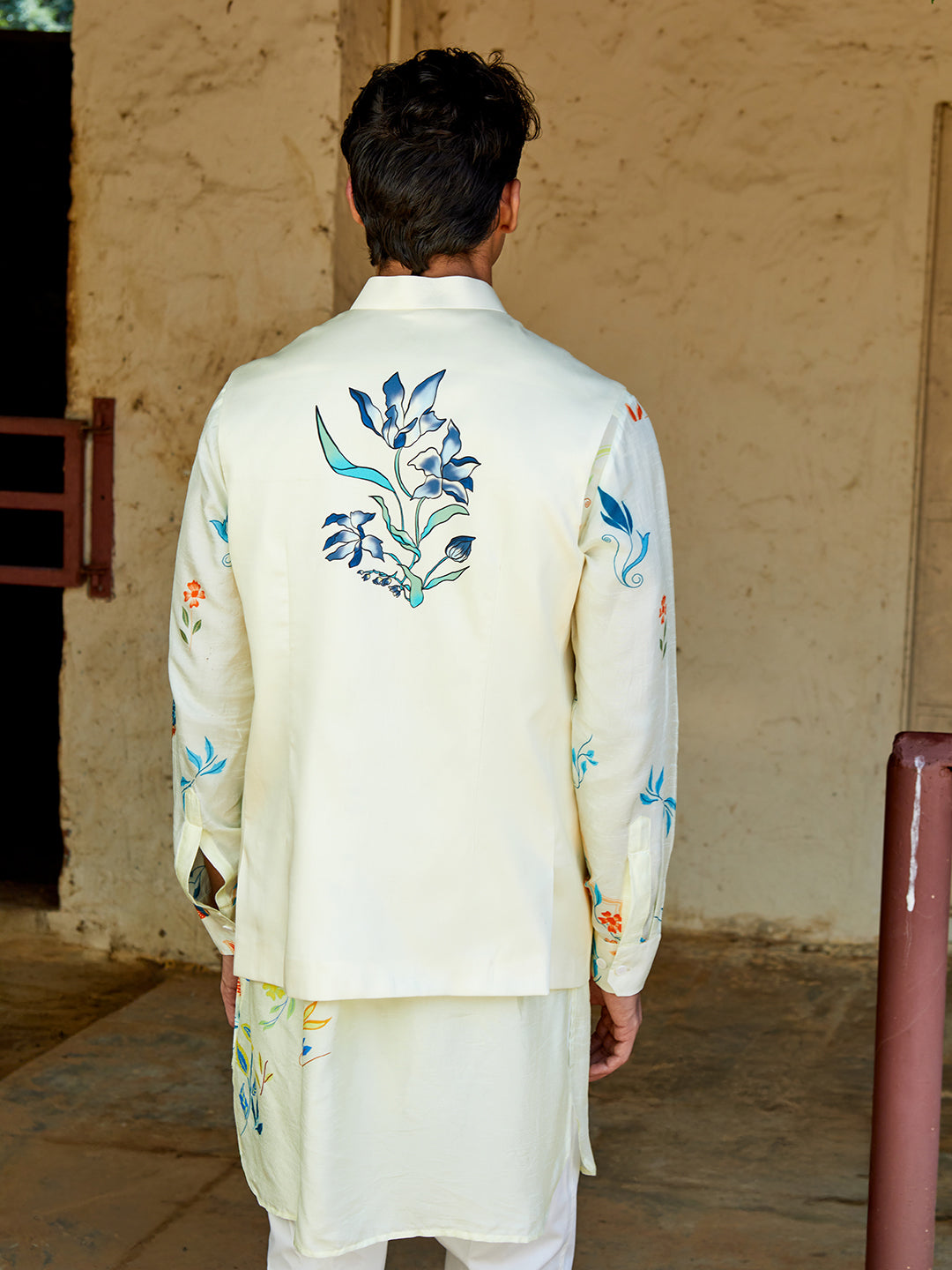 Ivory Flora Bandi