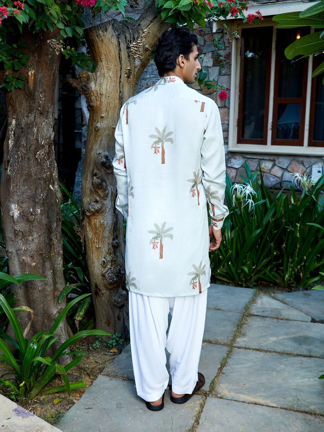 Palm Bliss White Zipper Kurta