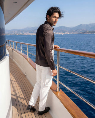 The Mogambo Statement Oxford Collar Shirt