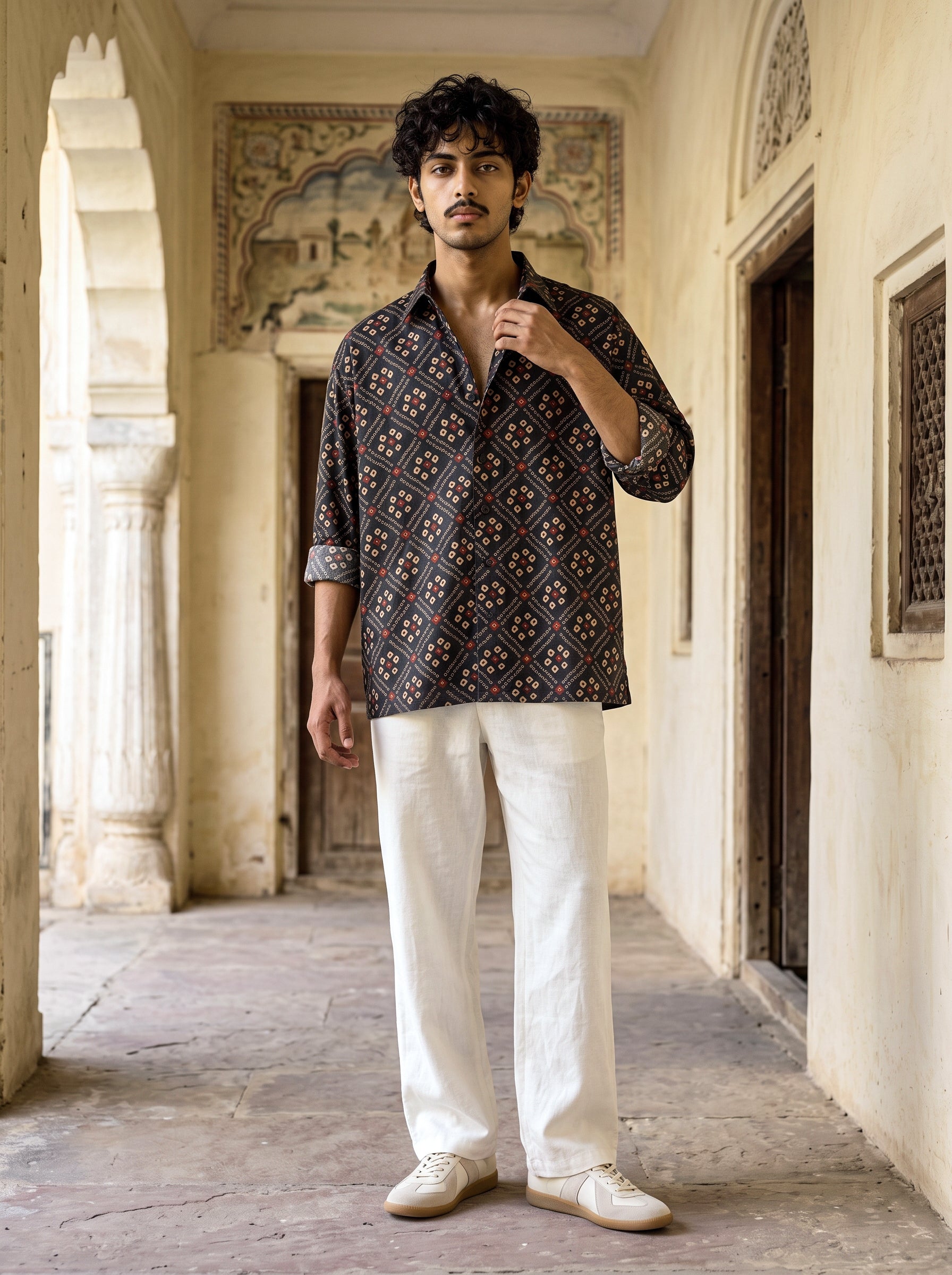 Regal Diamond Motif Oxford Collar Shirt