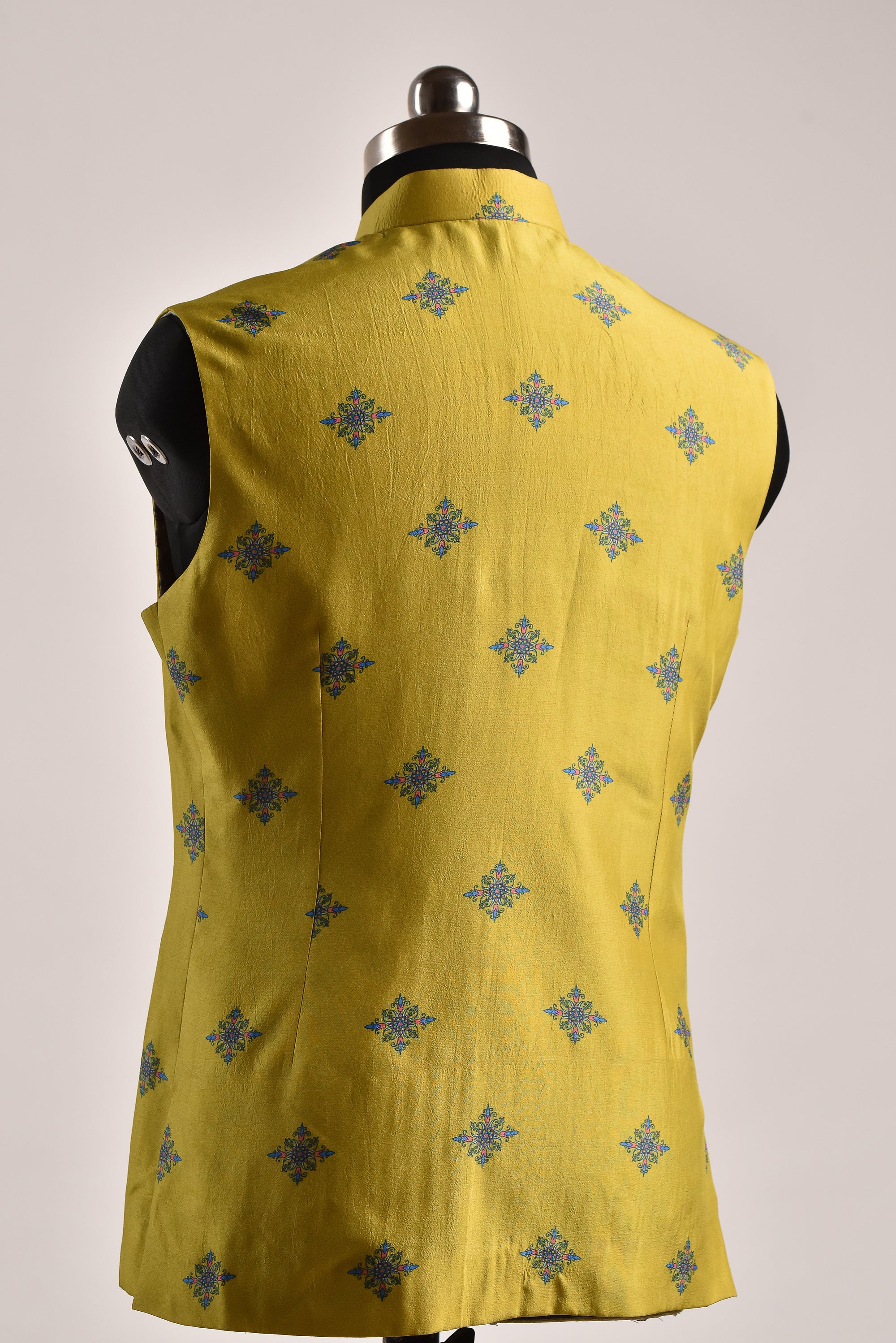 Nilay Yellow - Silk - Bandi